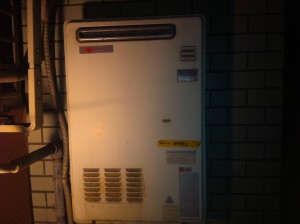 東京都中野区 ガス給湯器取替工事 施工前