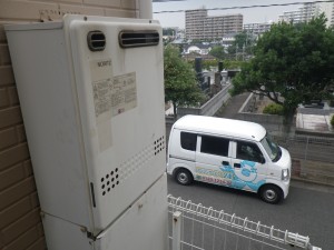 神奈川県 藤沢市 給湯器取替工事 施工前