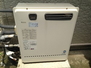 横須賀市 ガスふろ給湯器取替工事 施工前