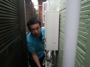 神奈川県藤沢市 ガスふろ給湯器取替工事 仮設置