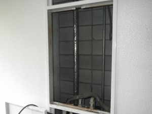 横浜市港南区 ガス給湯器取替工事 撤去後